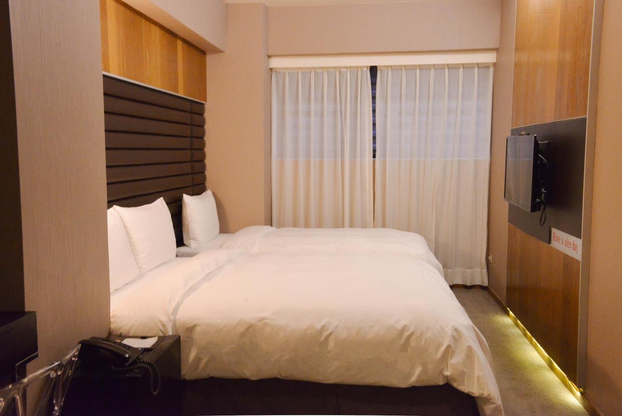 新麗旅店 Newful Hotel Tajpej Zewnętrze zdjęcie