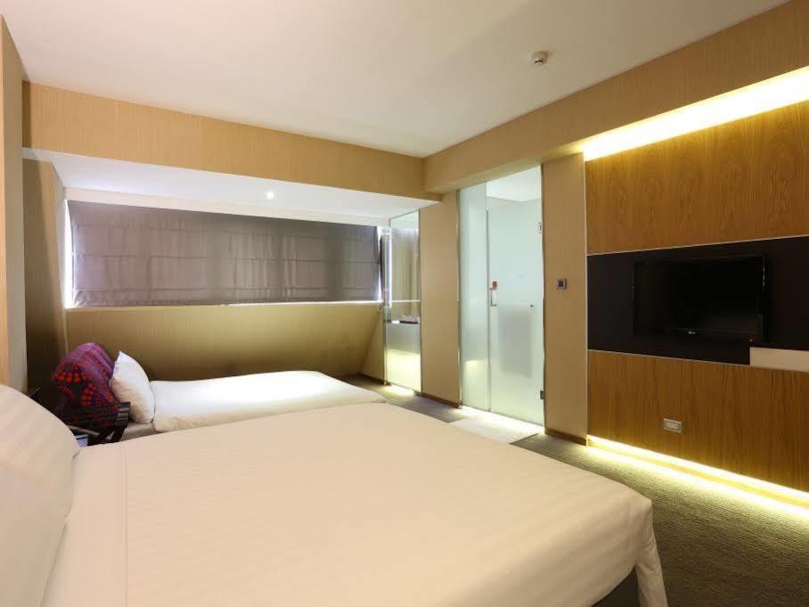 新麗旅店 Newful Hotel Tajpej Zewnętrze zdjęcie