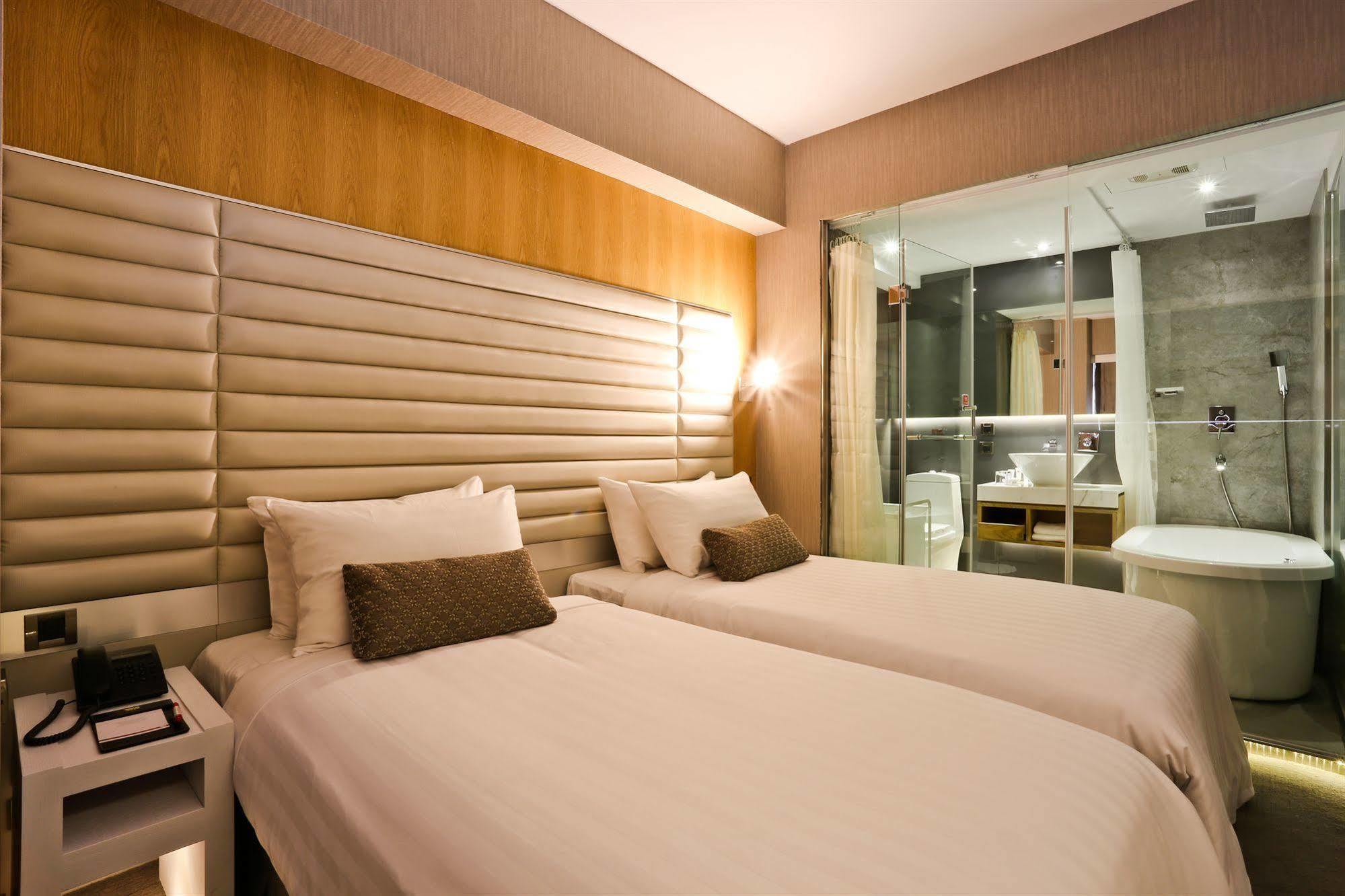 新麗旅店 Newful Hotel Tajpej Zewnętrze zdjęcie