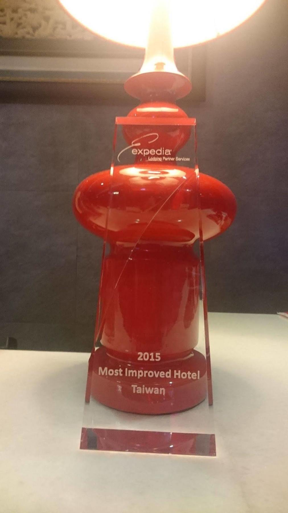 新麗旅店 Newful Hotel Tajpej Zewnętrze zdjęcie